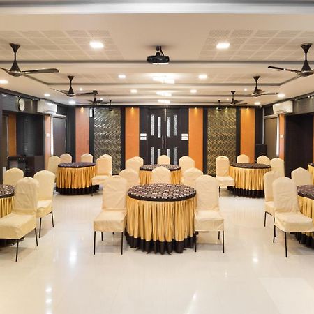 Hotel Ananyas Nest à Coimbatore Extérieur photo