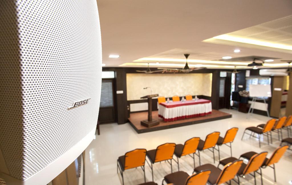 Hotel Ananyas Nest à Coimbatore Extérieur photo
