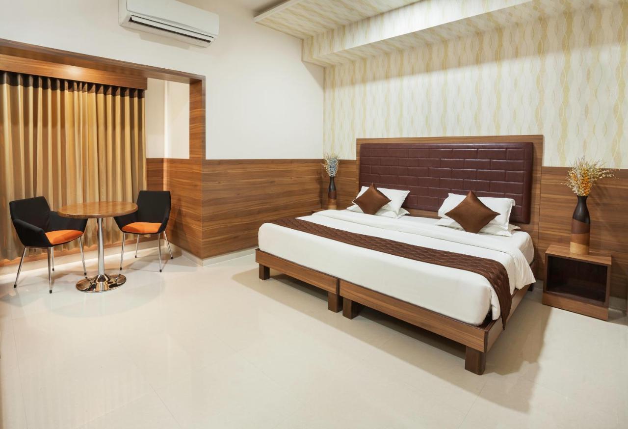 Hotel Ananyas Nest à Coimbatore Extérieur photo